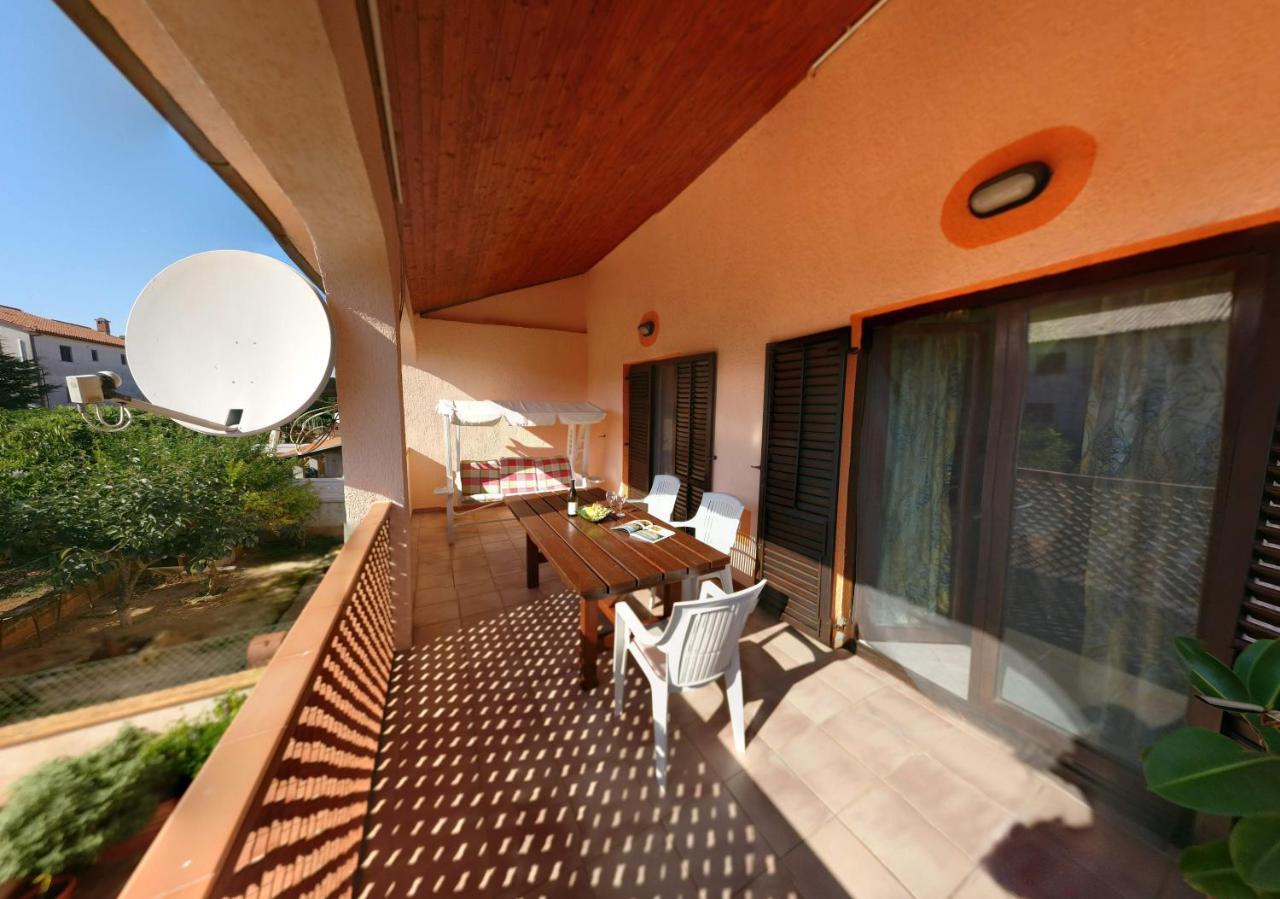 Anica Apartment Banjole Exterior foto